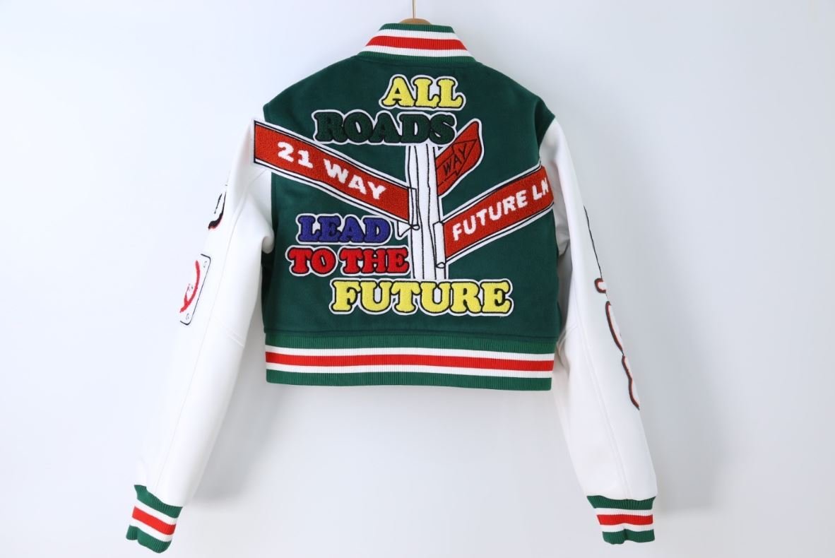 Stay ahead with Apparel B2B Manufacturing insights, including new technologies, efficient sourcing & trends transforming